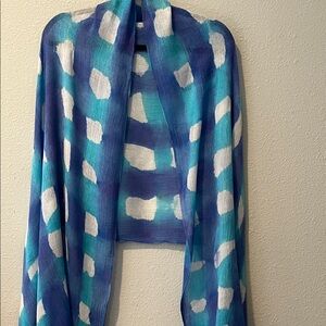 Vibrant Blue and White Patterned Shawl with fringe. Shawl, scarf or cover-up
OS
